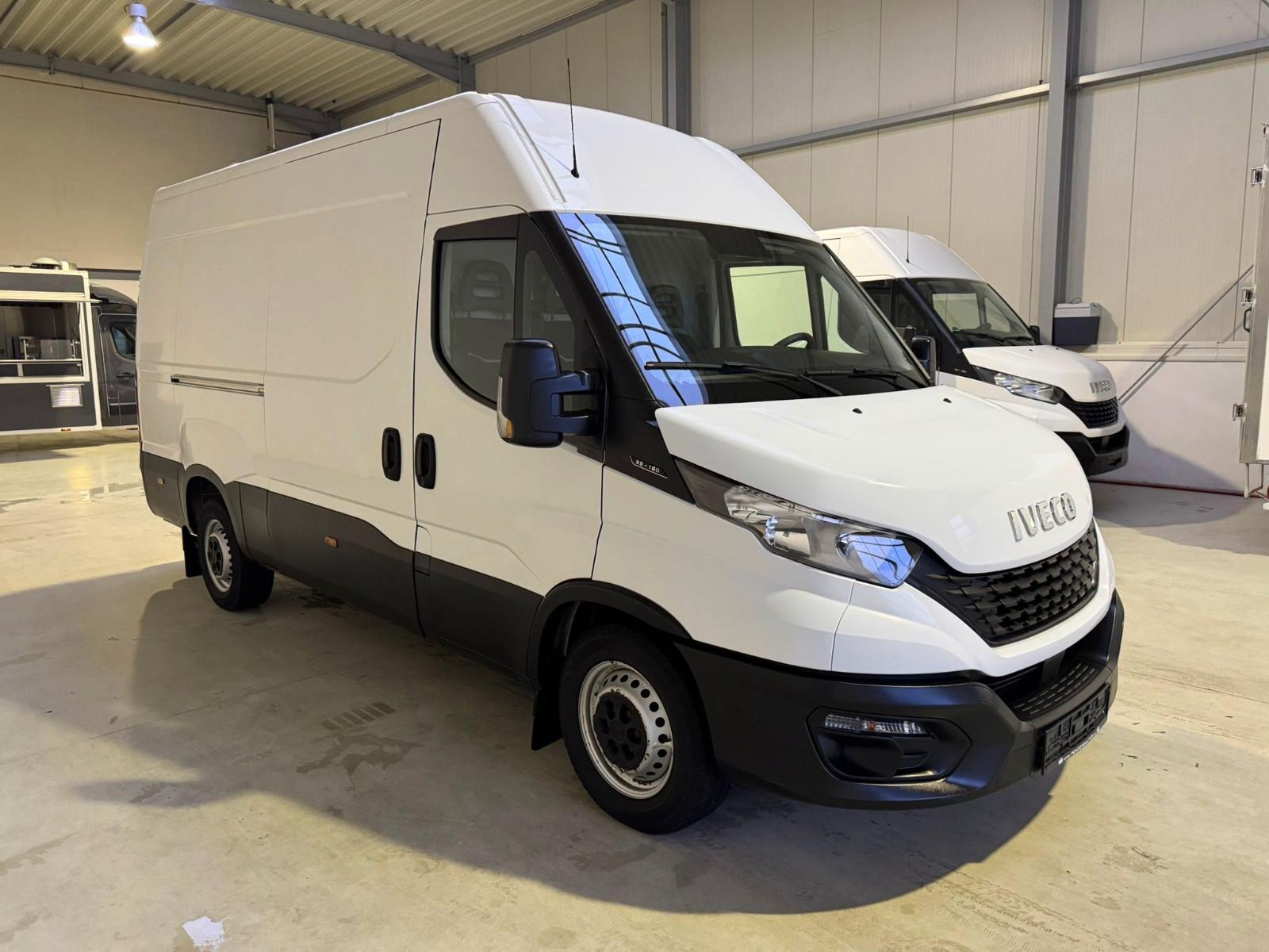Iveco Daily 35S16 Kastenwagen *Klima*2 stück auf Lager