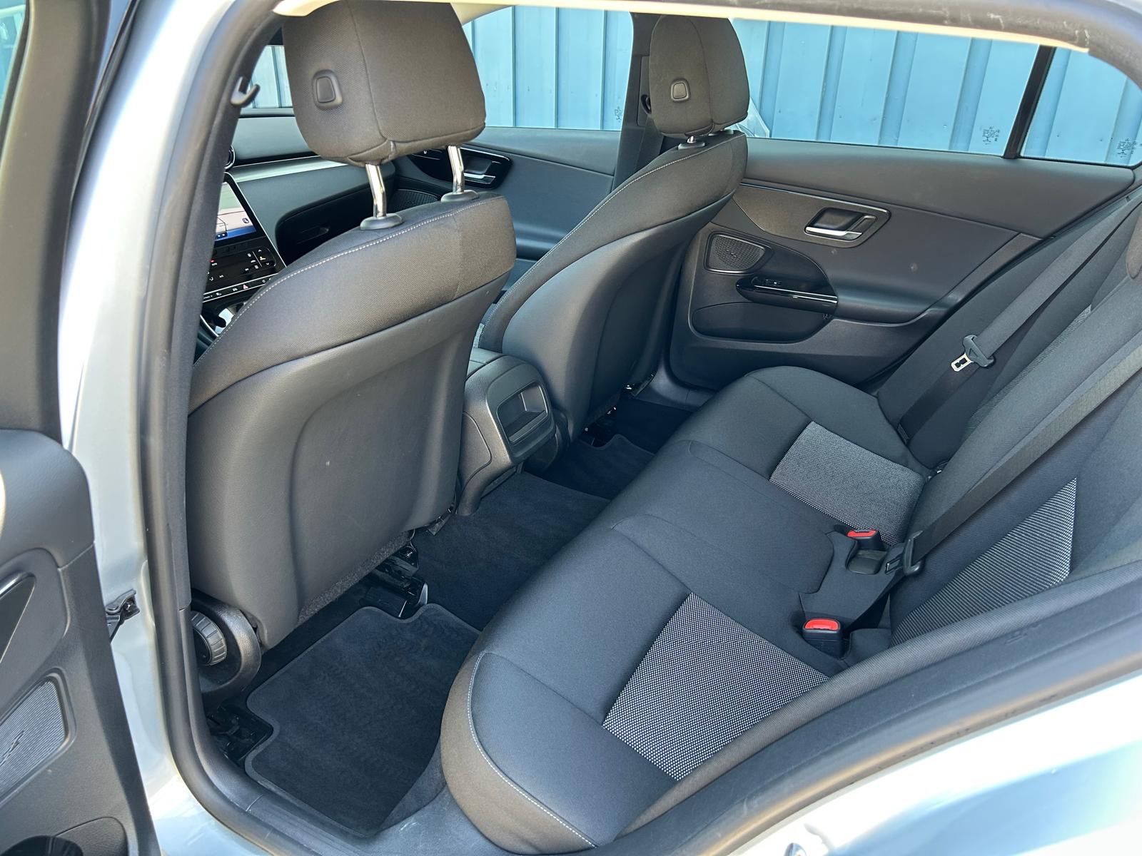Fahrzeugabbildung Mercedes-Benz C 200 d Avantgarde°1.Hand°AHK°LED°Kamera°Navi°