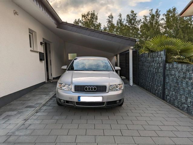 Audi A4 / 2,5 TDI / Klima / S-Line / AHK /...