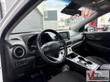 Hyundai Kona EV Comfort 64 kWh | € 11.850,- NETTO! | kli - weiße Hyundai KONA