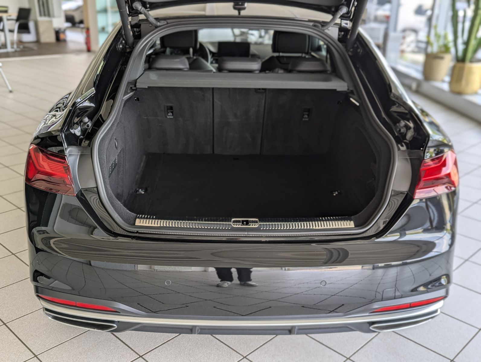 AUDI A5 40 TDI S-Line Cam Memory Matrix AHK 20" - Image 16
