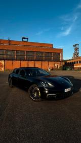 Porsche Panamera 4 E-Hybrid - - Porsche Panamera in Saarbrücken