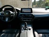 BMW M550i xDrive | HUD | Standheizung | 360° - scheckheftgepflegte BMW M550
