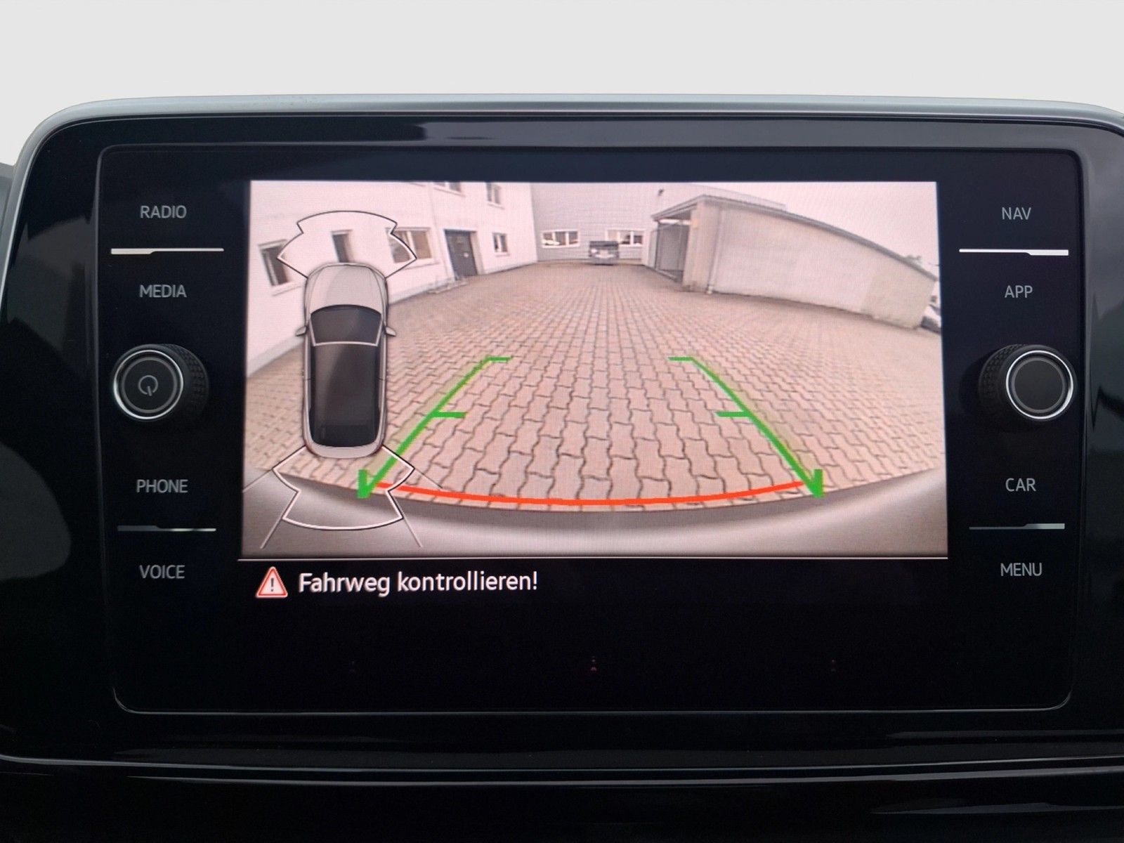 Fahrzeugabbildung Volkswagen T-Roc Cabriolet TSI R-Line DSG LEDplus Navi VC A