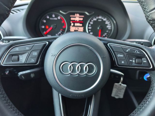 Audi A3 1.4 TFSI ultra S-tro*Bi-Xen*Navi*Alu*SHZ*PDC*