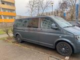 Volkswagen VW T5 Caravelle Camper-Umbau angefangen | - gebrauchte VW T5 Caravelle aus dem Jahr 2008
