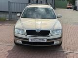Skoda Octavia 1,9 Ltr. - 77 kW TDI DPF Combi 4X4 Allra - Skoda Octavia: 9.9