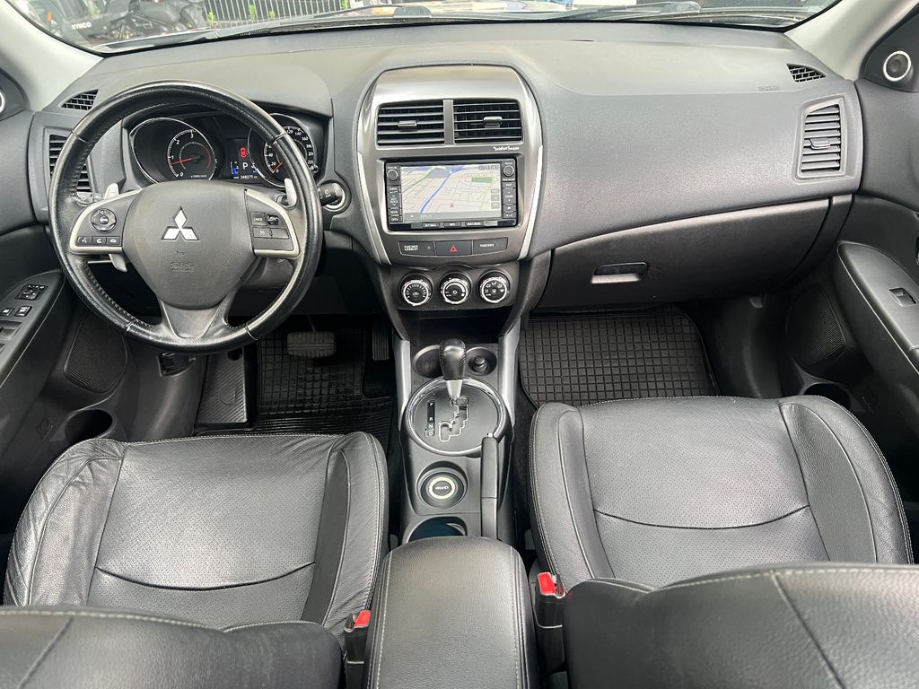 Mitsubishi ASX Instyle 4WD*AUTOMATIK*AHK*VOLLAUSSTATTUNG