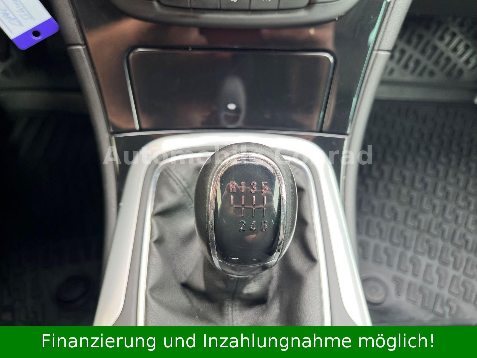 Opel Insignia 2013 — photo 31