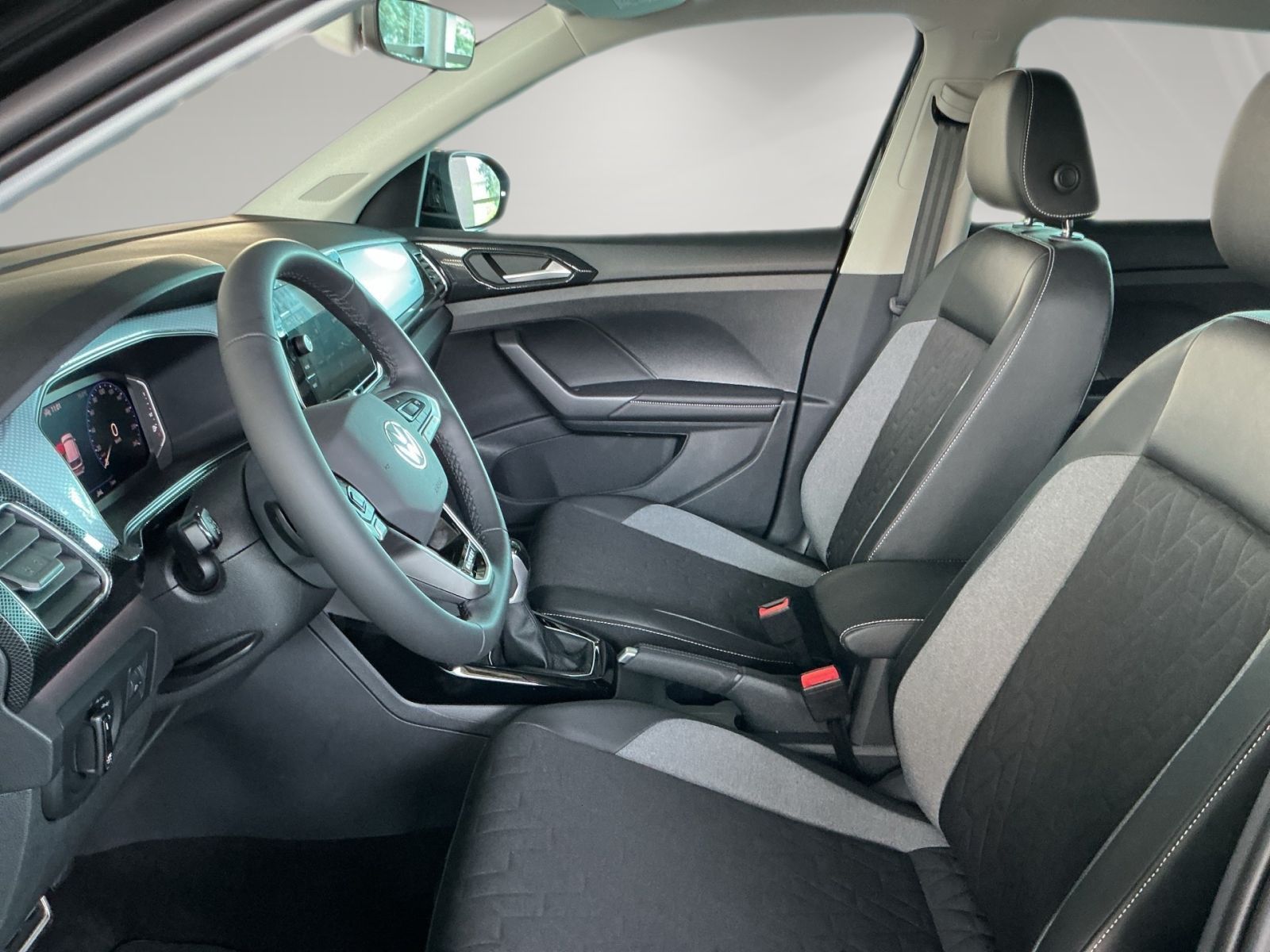 Volkswagen T-Cross - Bild 8