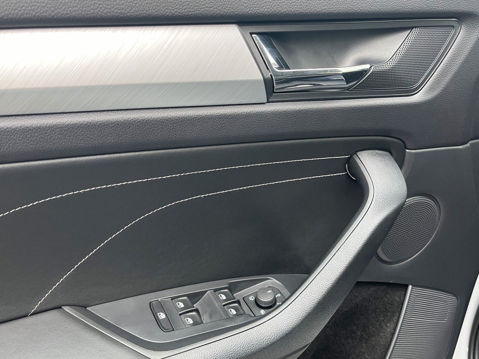 Fahrzeugabbildung SKODA Kodiaq 1.5 DSG*7-Sitze*ACC*VirtC*Matrix*Kamera**