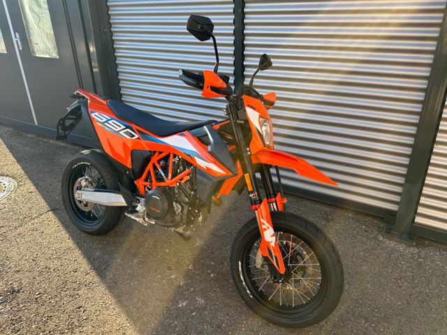 KTM 690 SMC R / DEMO SALE 2024 / NUR 1854 KM !!