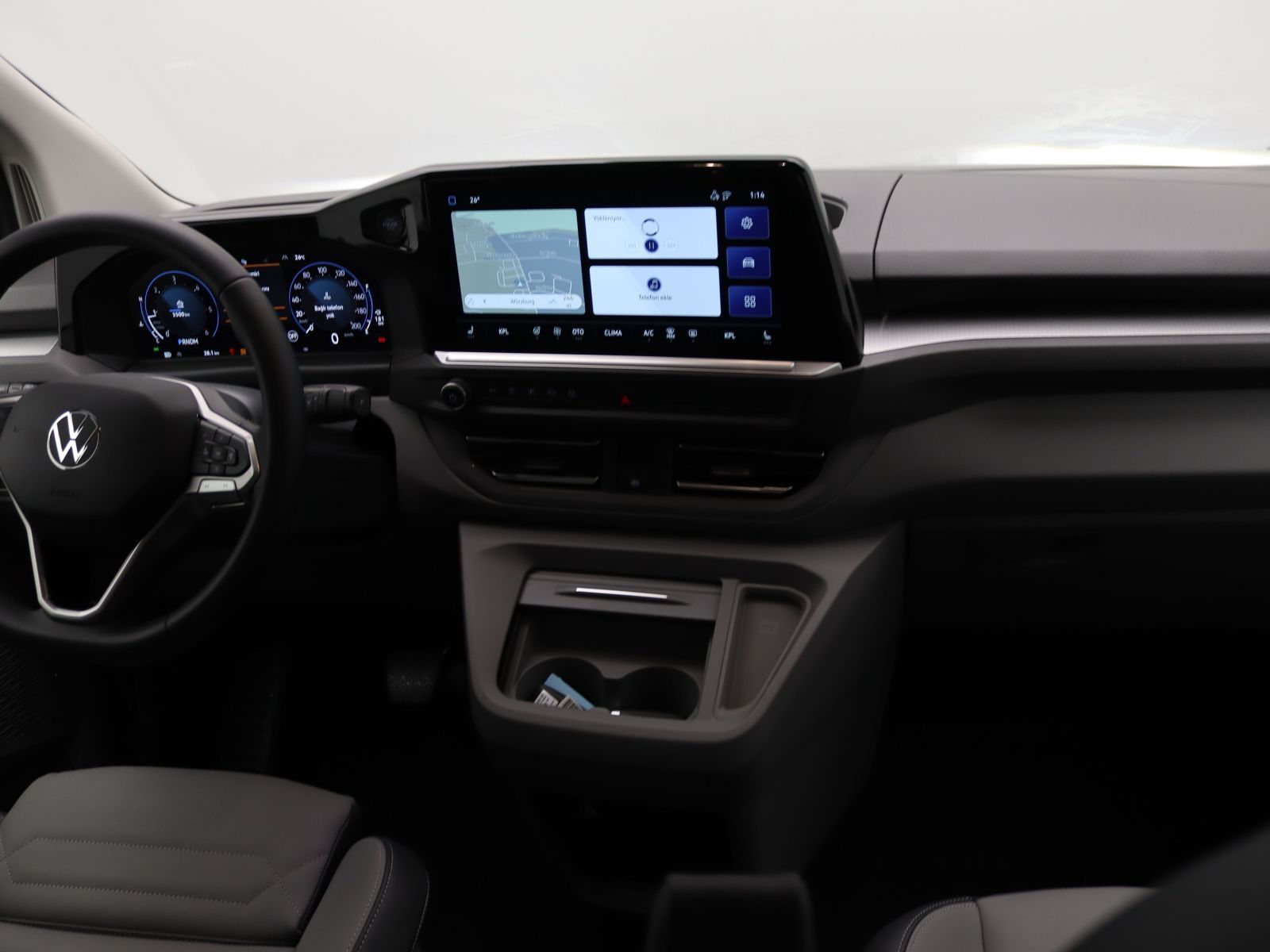 Volkswagen T7 Caravelle - Bild 8