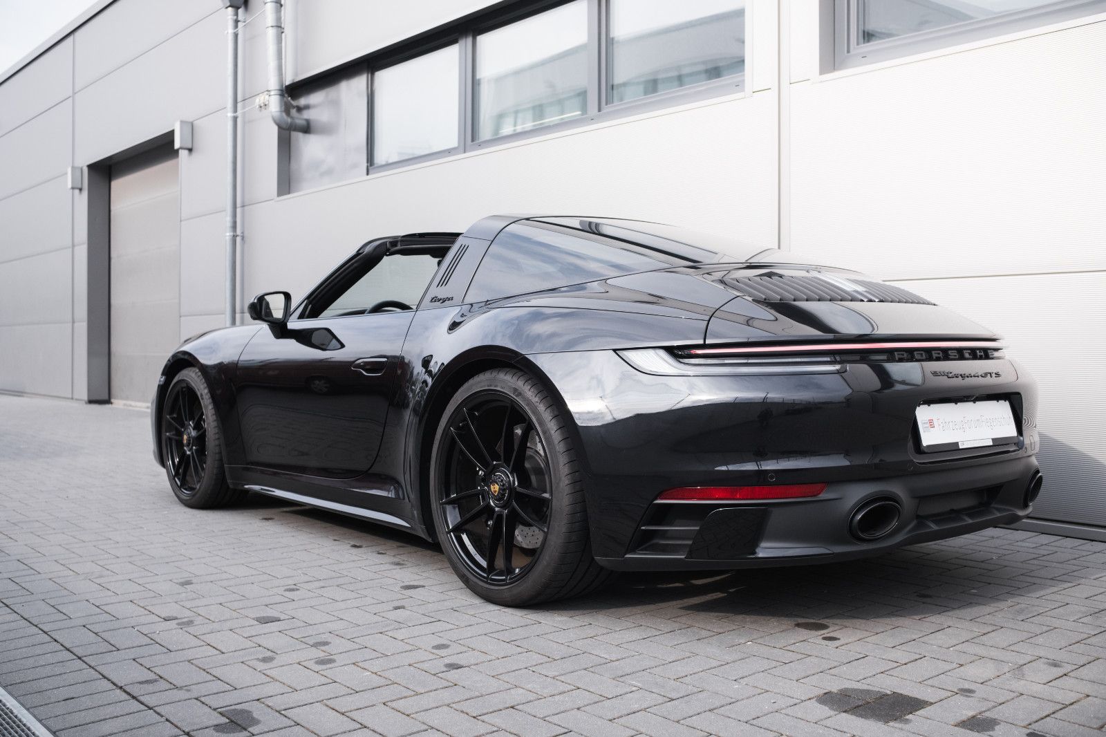 Fahrzeugabbildung Porsche 992/911 Targa 4 GTS-Lift-Inno-Burm.-Nachtsicht