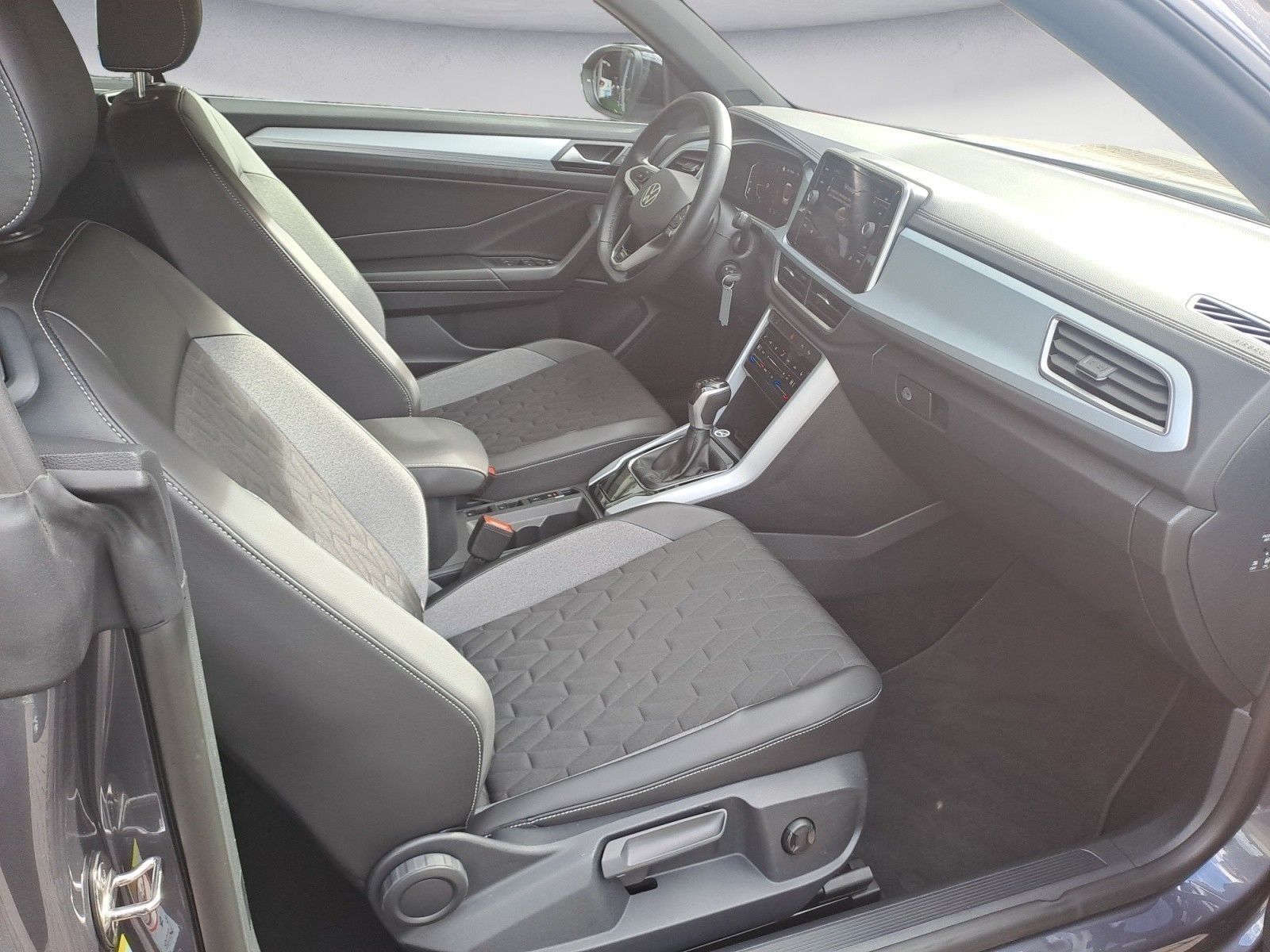 Volkswagen T-Roc - Bild 9