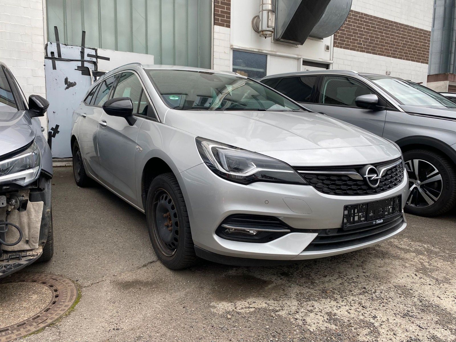 Fahrzeugabbildung Opel Astra K ST 1.5D ELEGANCE NAVI/LED/KAMERA/SH/DAB+