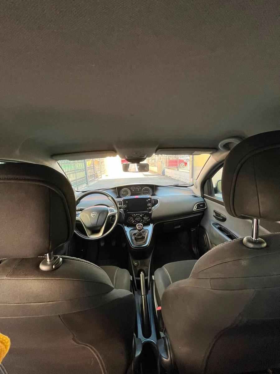 Lancia Ypsilon 1.0 Hybrid Gold - 2022.