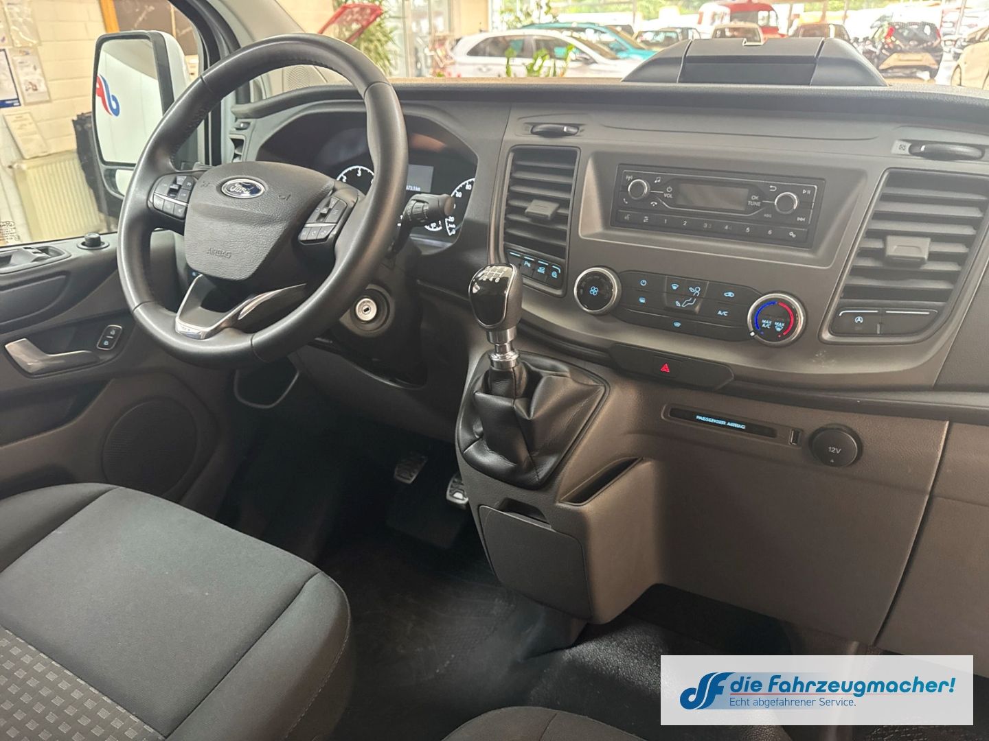 Fahrzeugabbildung Ford Transit Custom Kasten 320 L2 Trend 2.0 TDCi DAB