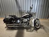 Harley-Davidson Softail Deluxe - CHOPPER VON 126 BIS 250 CCM