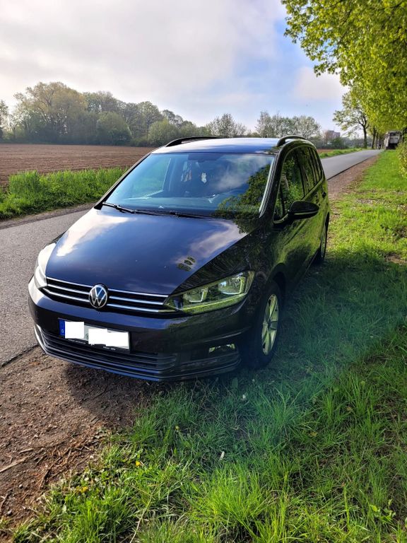 Image of Volkswagen Touran