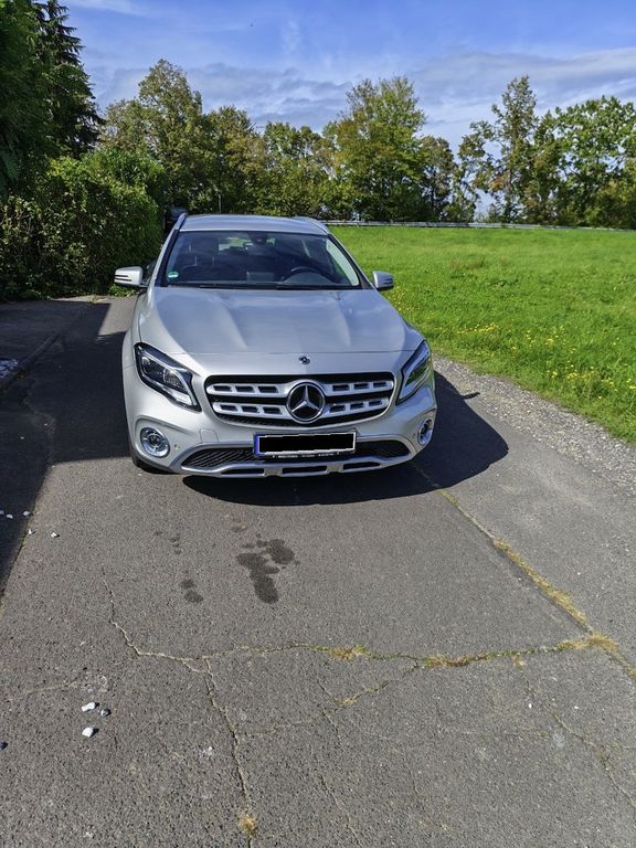 Image of Mercedes-Benz GLA 200