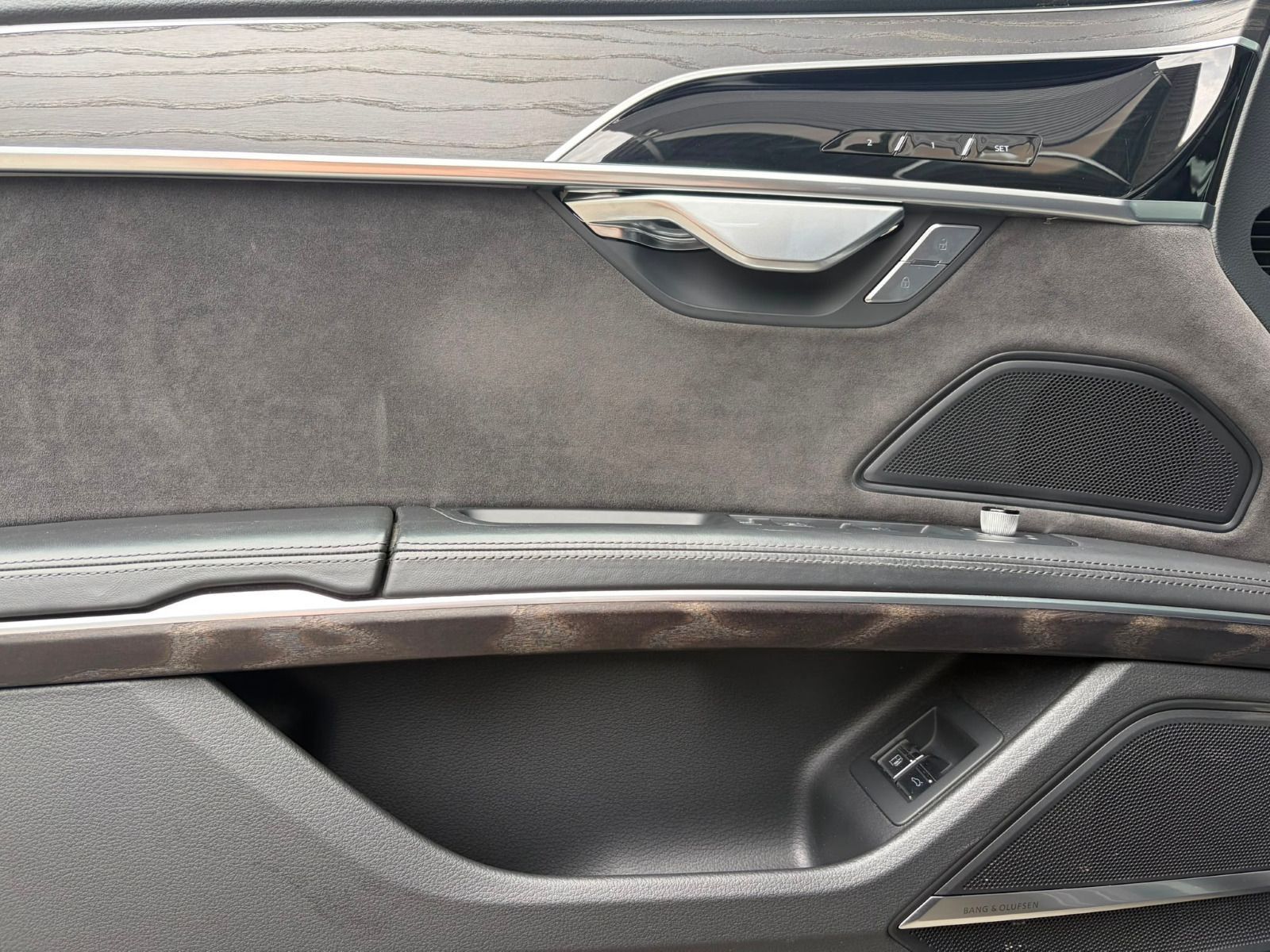 Audi A8 - Bild 10