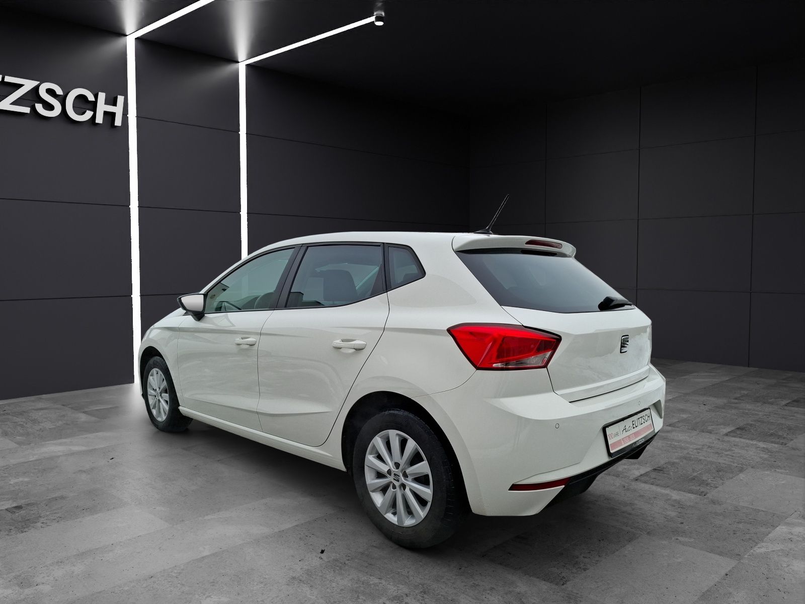 Fahrzeugabbildung SEAT Ibiza TSI Style LED AID GRA RFK SH LM