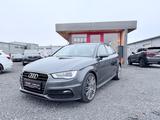 Audi A3 Sportback 3x S line Sportpaket Perlnappa AkG - Audi A3 Limousine Line sportpaket mit Benzin-Antrieb