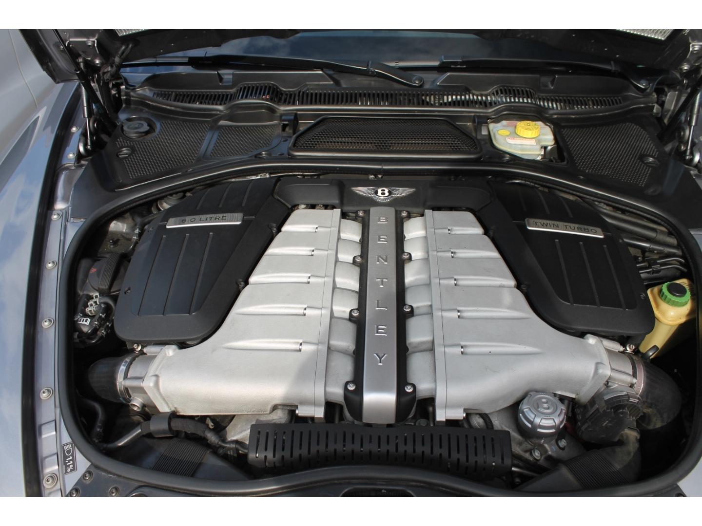 Bentley Continental Flying Spur 6.0 W12 Dach 4-Sitz Slft