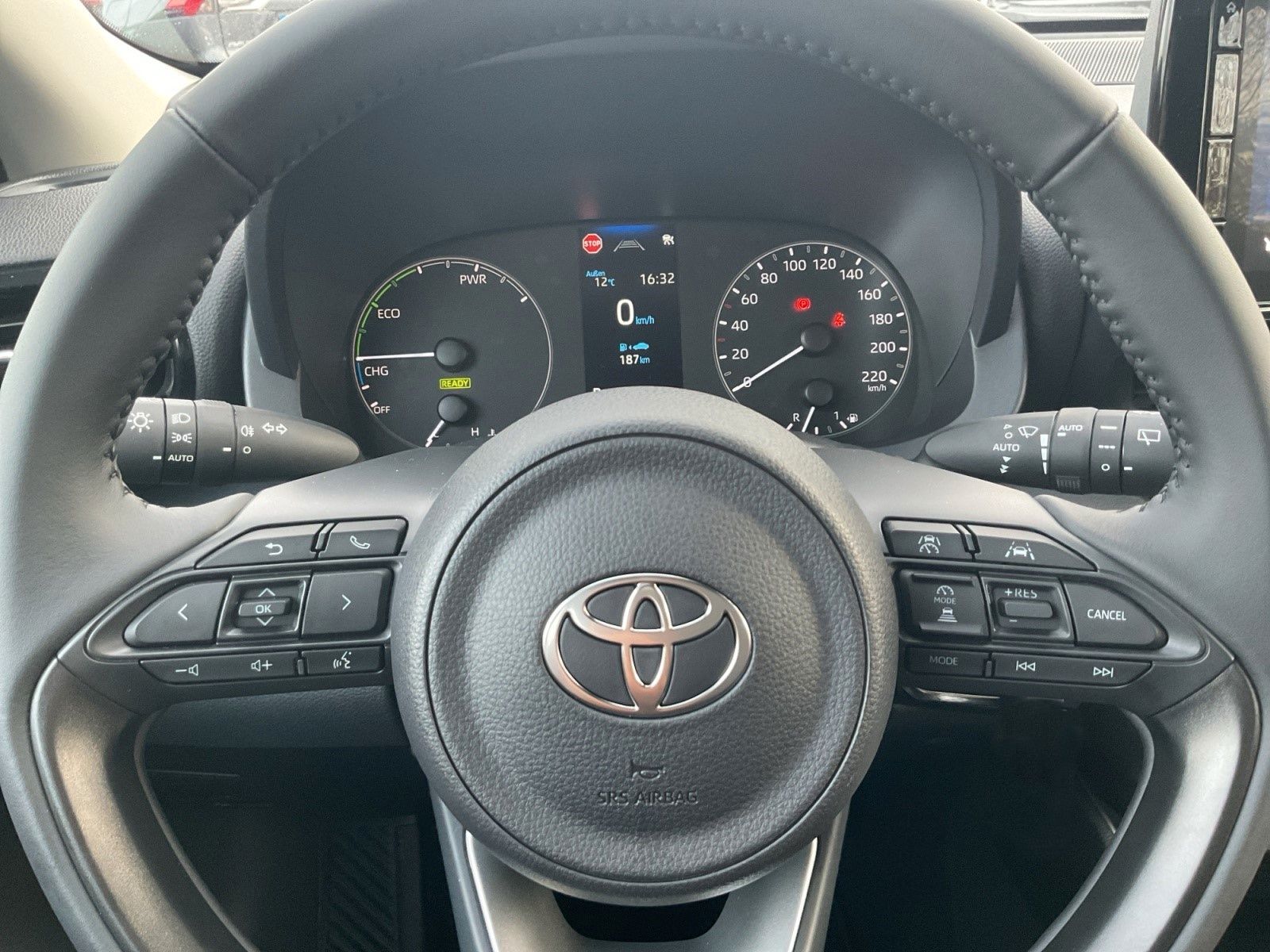 Toyota Yaris - Bild 17