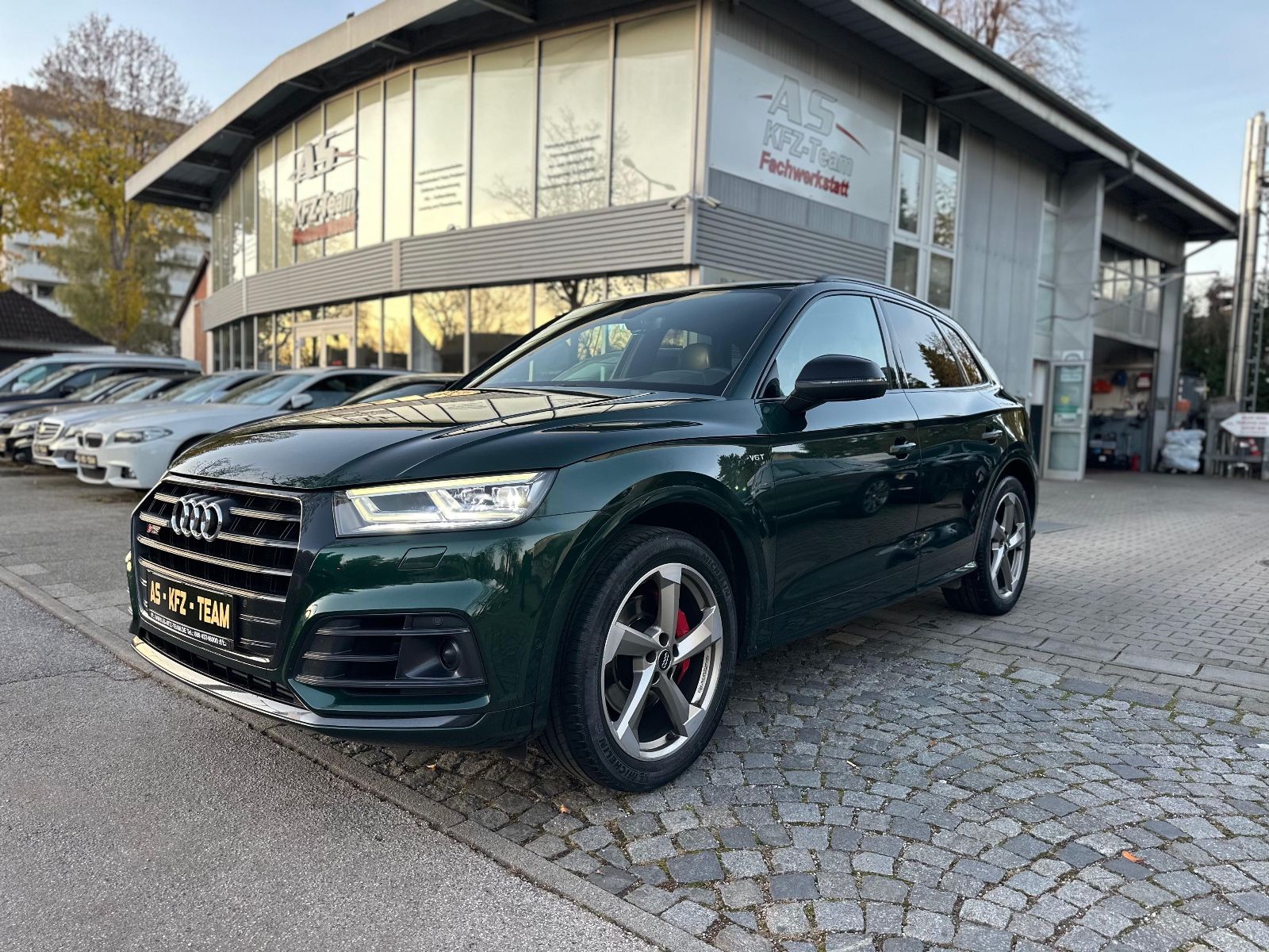 AUDI SQ5 3.0 TFSI quattro Led Kamera Pano AZORENGRUEN