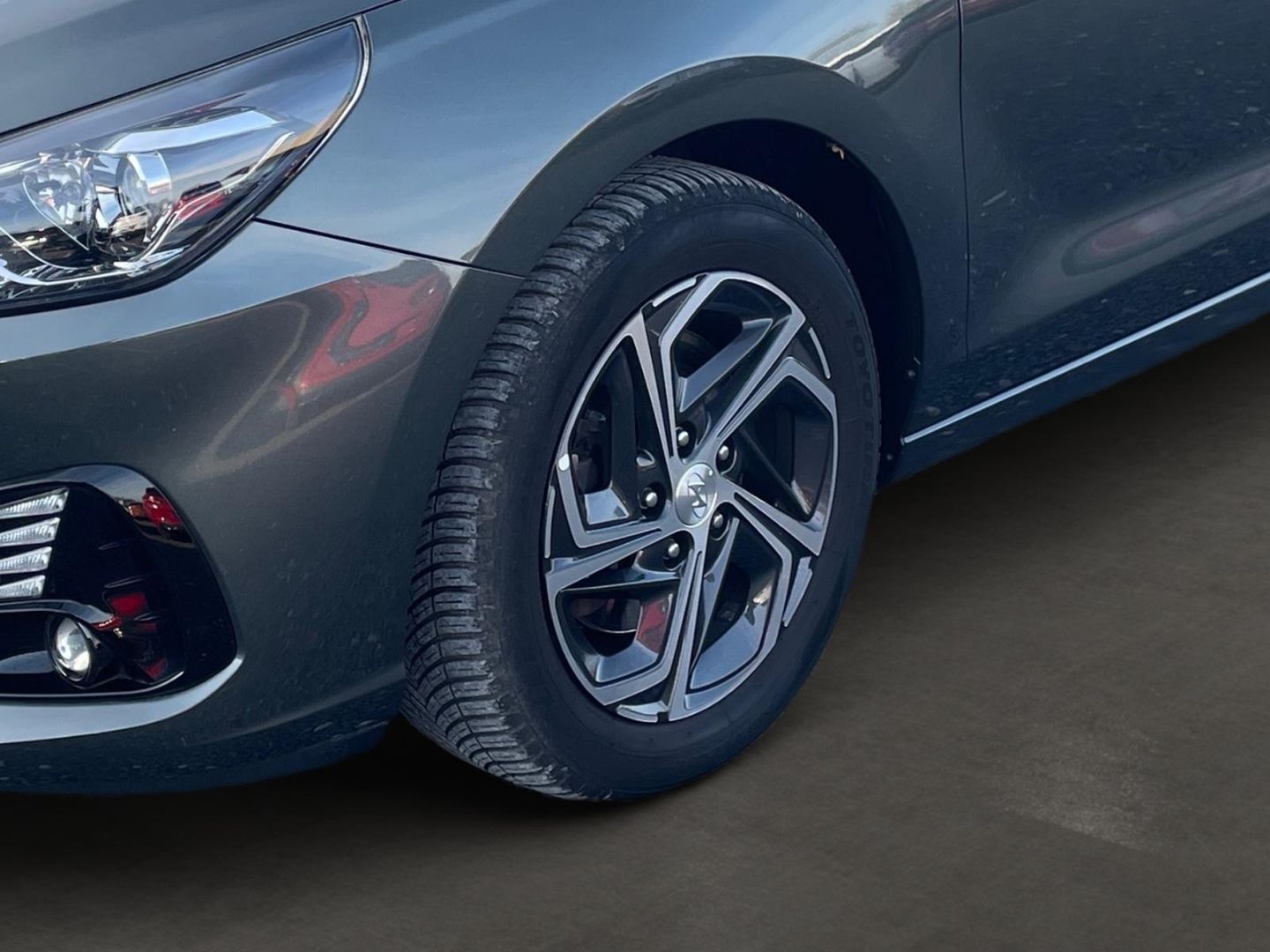 Fahrzeugabbildung Hyundai i30 1.0T Edition 30 DCT Allwetter Sitzheizung