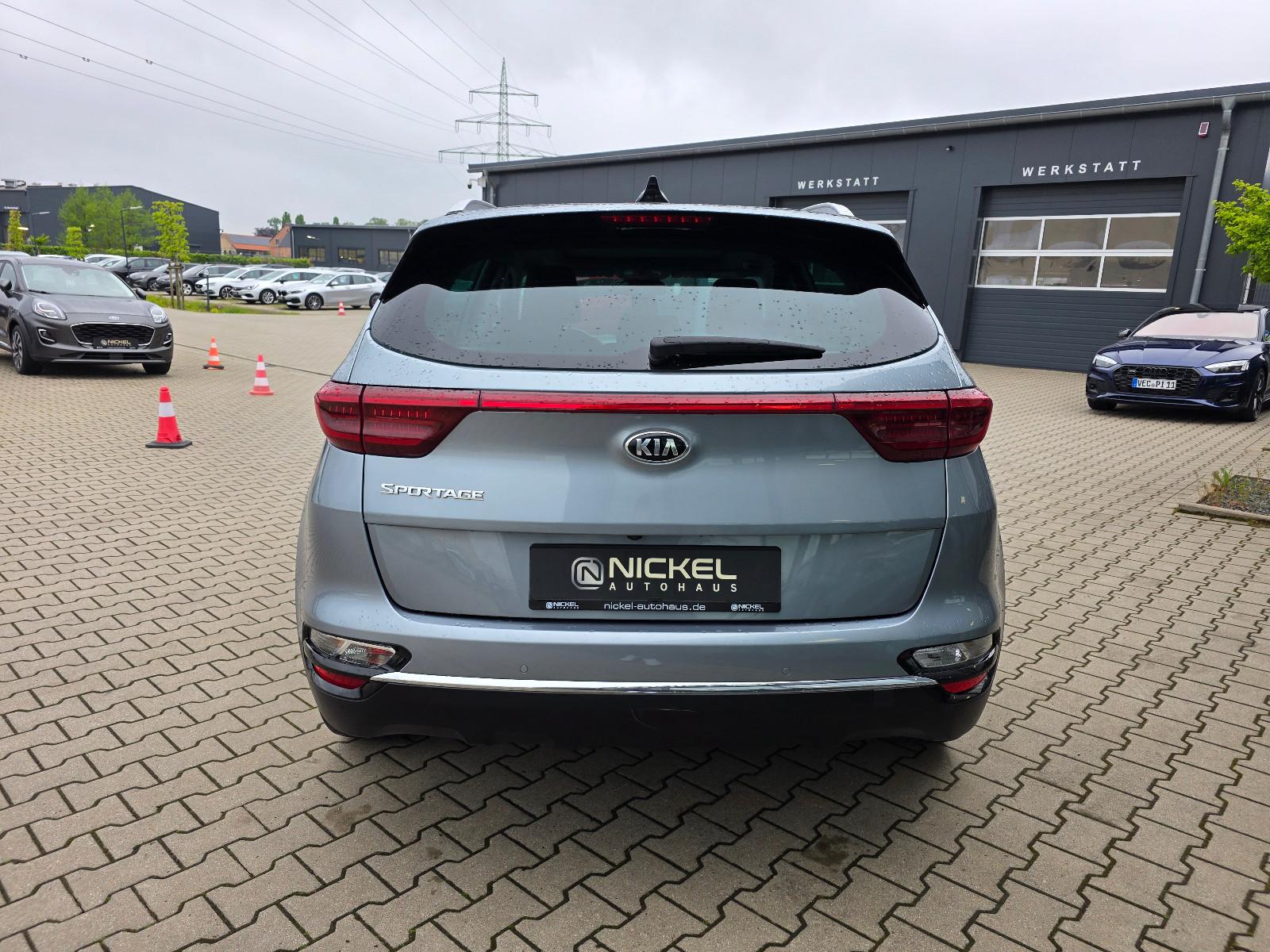 Kia Sportage Spirit 4WD*Bi-Led*Kamera*Pano*Leder*AHK
