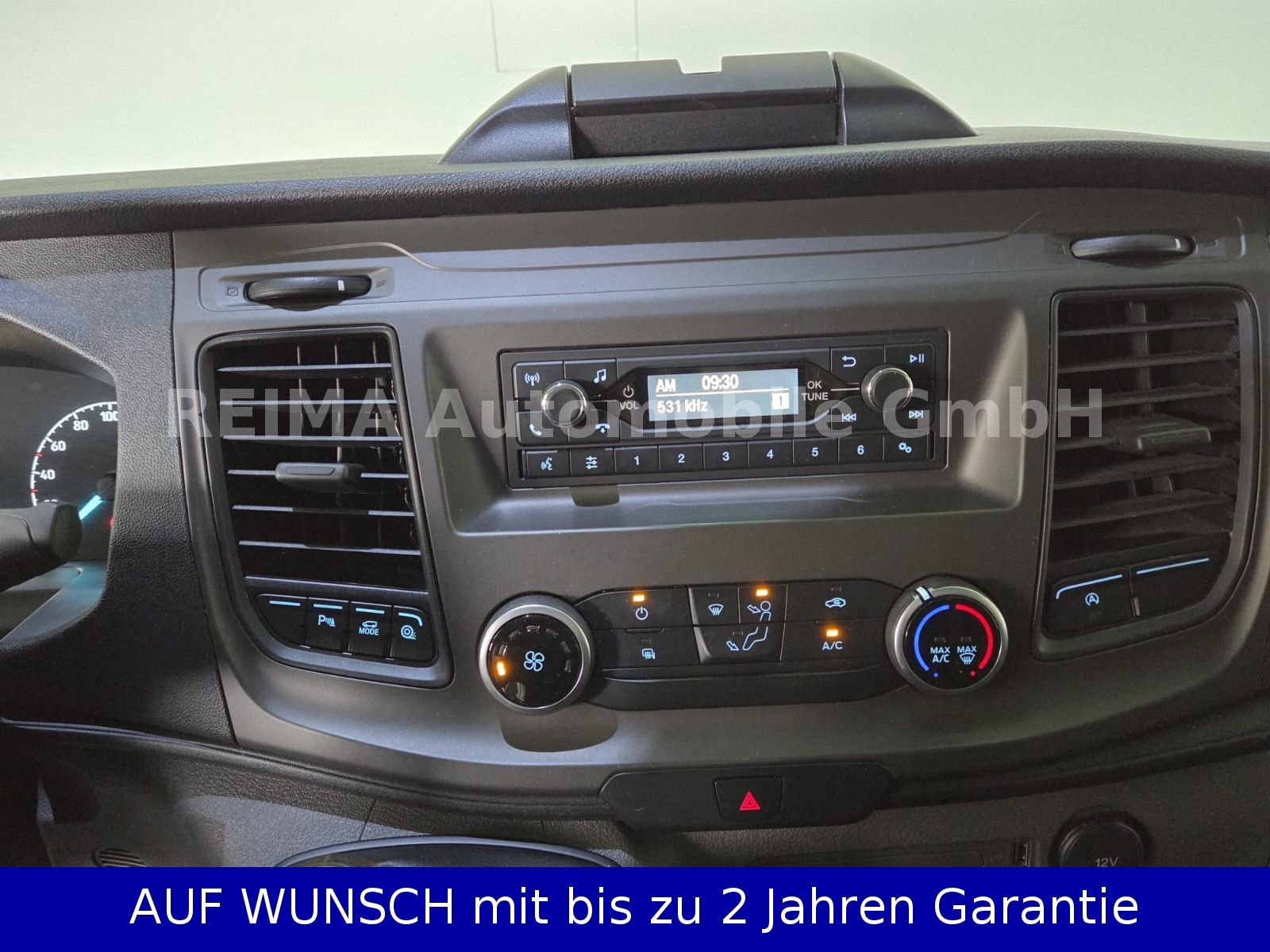 Fahrzeugabbildung Ford Transit Custom Kasten 280 L1 Trend, 3 Sitzer,