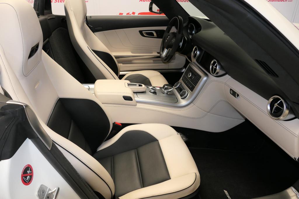 Mercedes-Benz SLS AMG