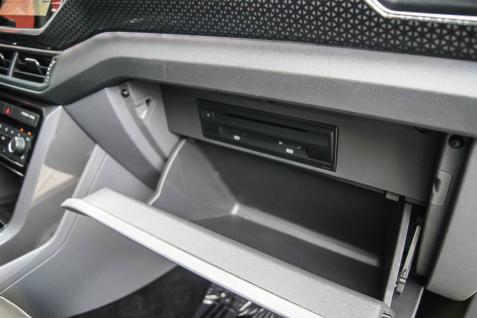 Fahrzeugabbildung Volkswagen T-Cross 10 Style DSG R-LINE VIRTUAL NAVI ACC 18'