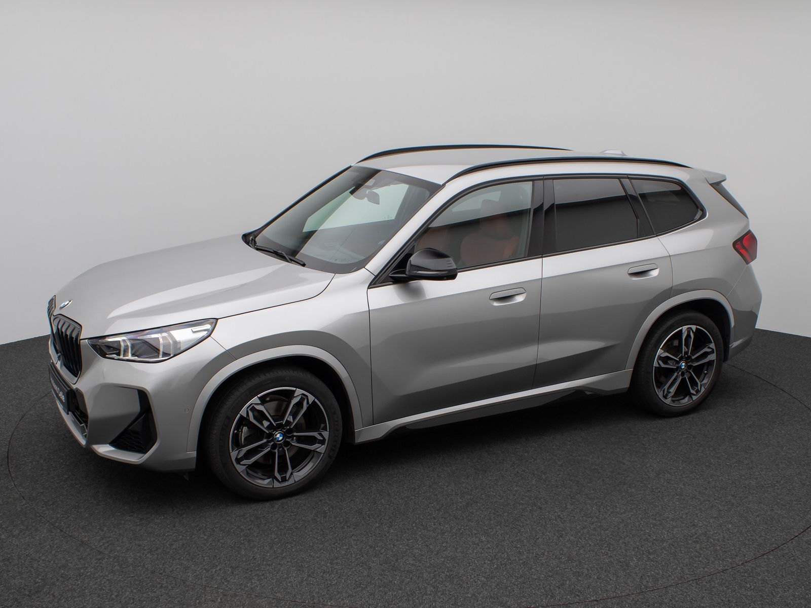 Fahrzeugabbildung BMW X1 xD23i M Sport 360°HUD DAB H/K AHK Komfort 19"