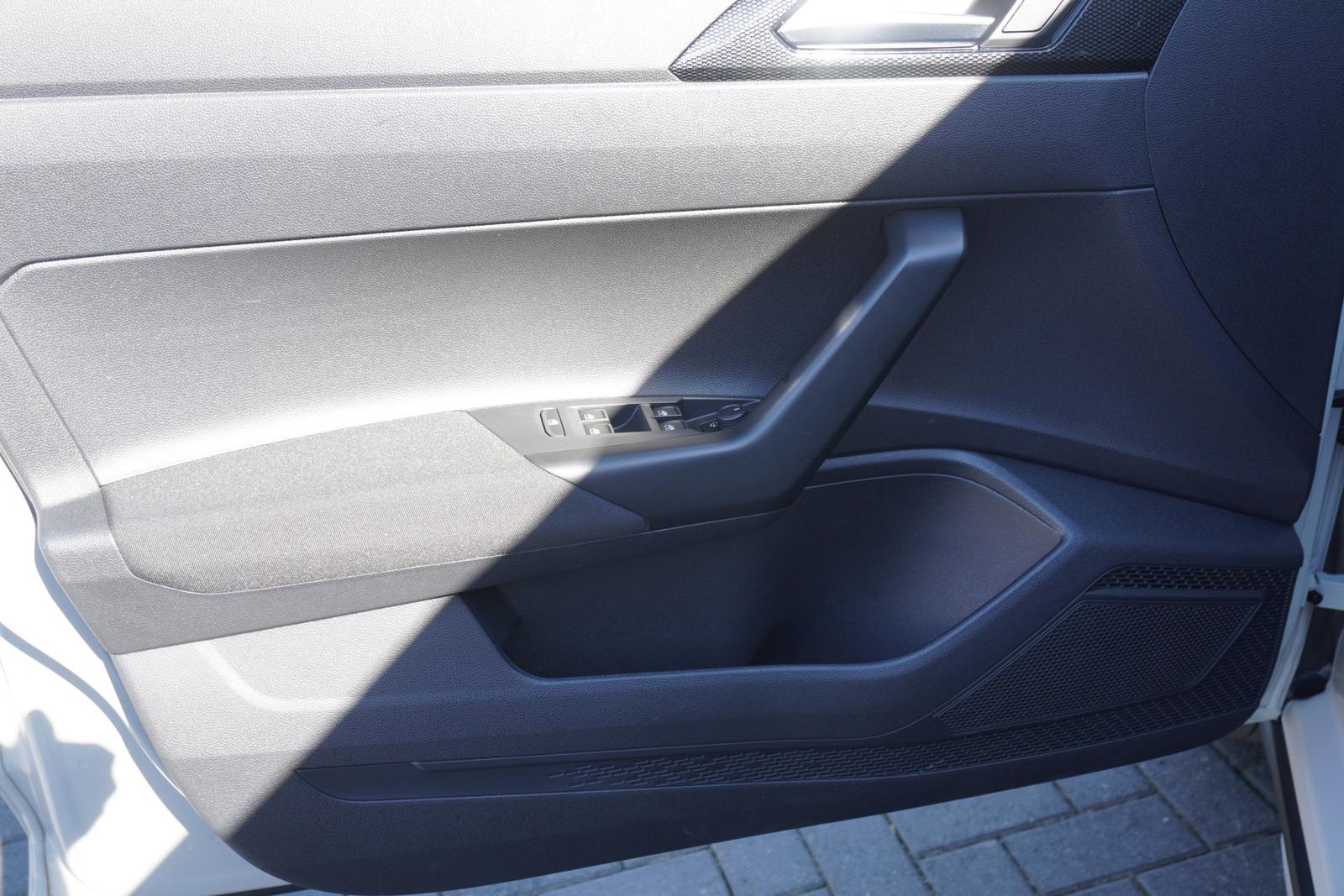 Volkswagen Taigo 1.0 Life LED Navi Sitzheizung Bluetooth, миниатюра 22
