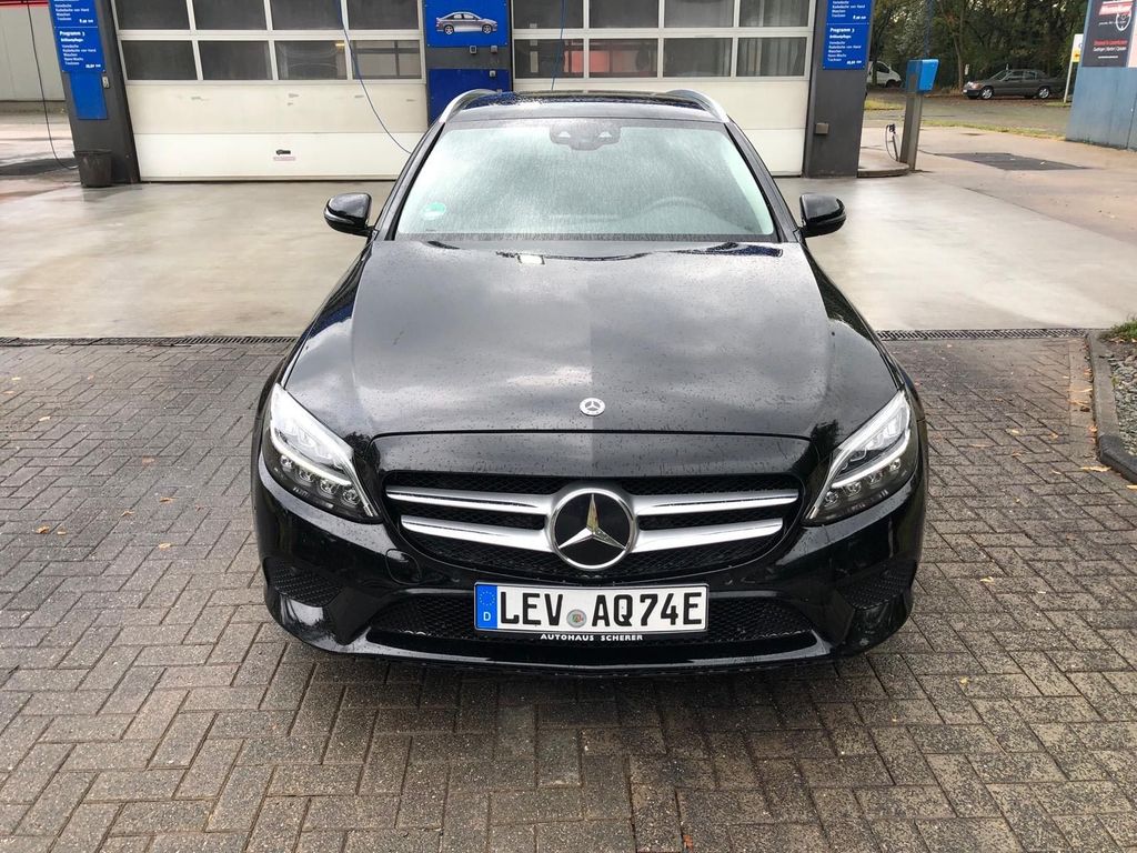 Image of Mercedes-Benz C 300