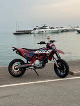 Gasgas SM 700 (Keine KTM 690, Husquarna 701) - GASGAS MOTORRAD