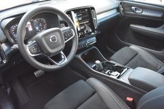Fahrzeugabbildung Volvo XC40 T4 Autom. R-Design*RFK*H&K*PANO