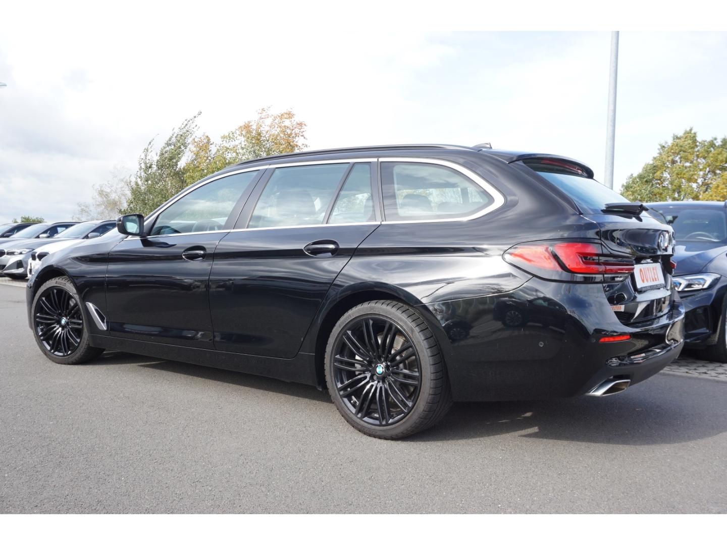 BMW 520i Tour|schw.AHK|Navi|19Zoll M|DAB|PDCKamera|