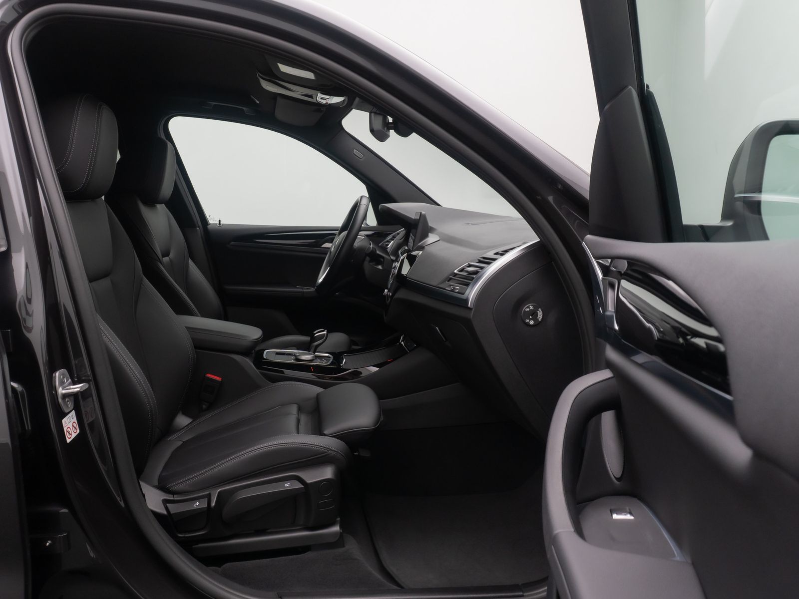 Fahrzeugabbildung BMW X3 xD30e Leder HUD DAB Kamera Laser Sport 20Zoll