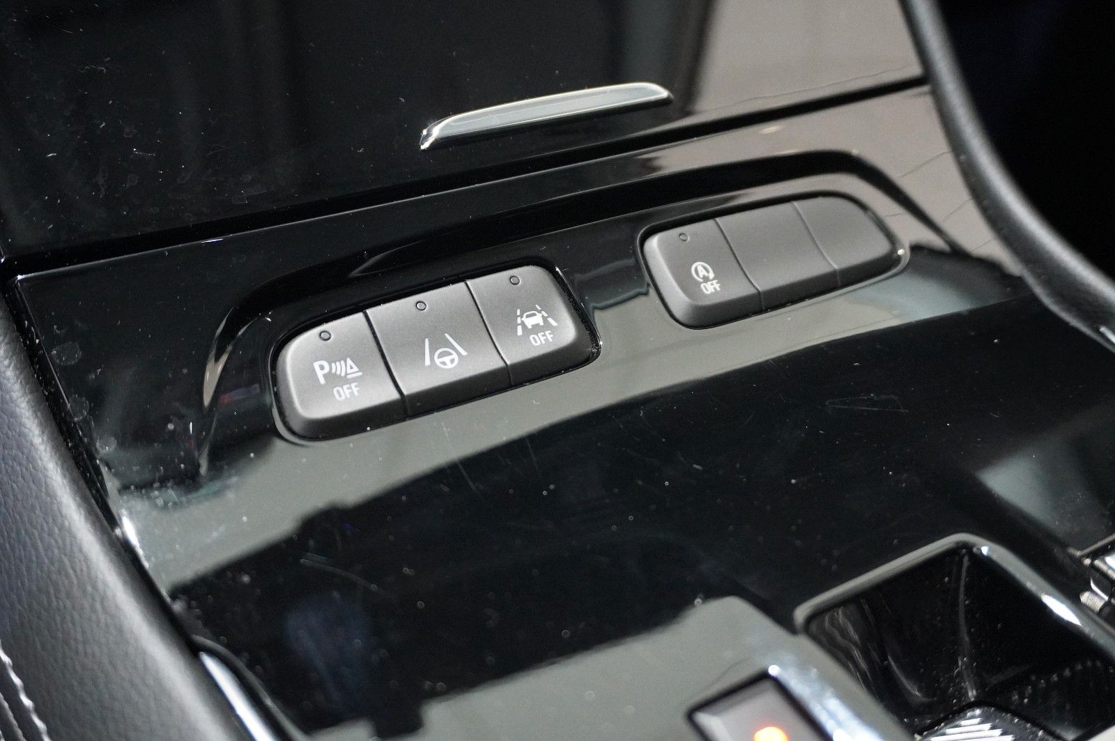 Fahrzeugabbildung Opel Grandland (X) 1.2T ENJOY NAVI/LED/KAMERA/SH/DAB+