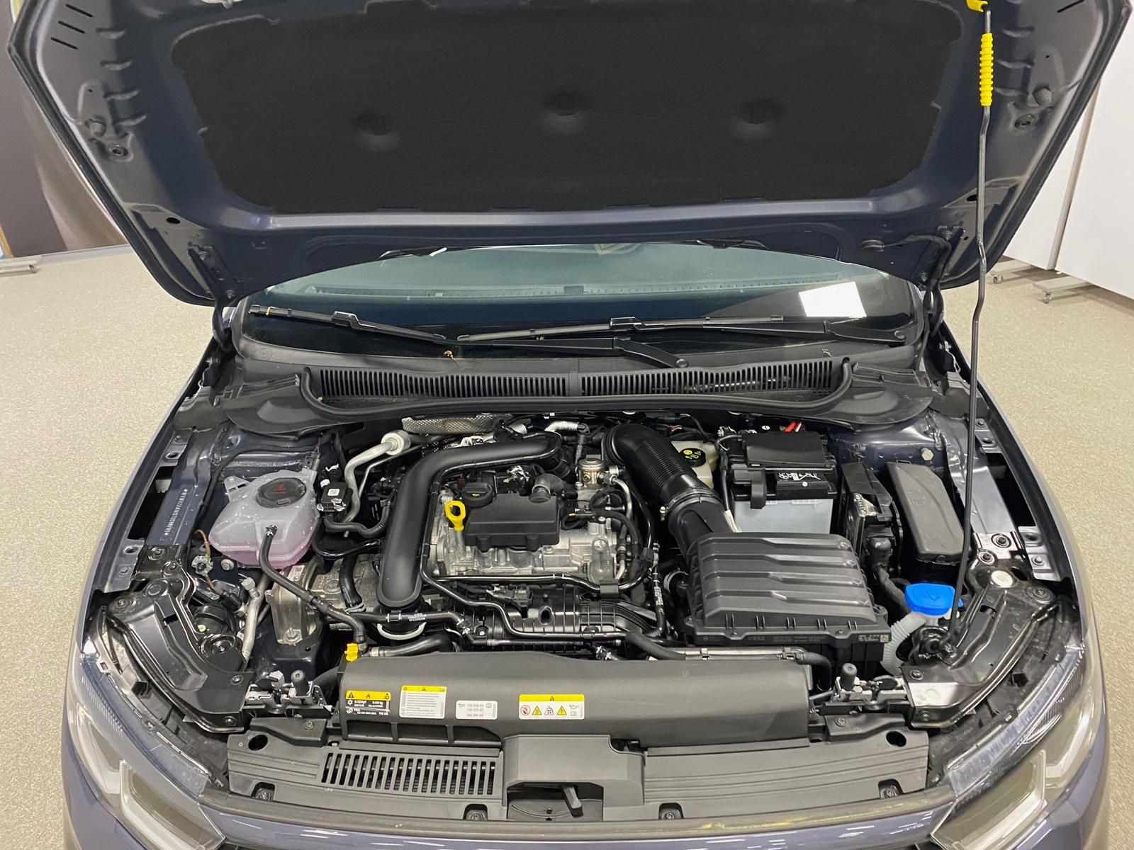 Fahrzeugabbildung Volkswagen Polo 1.0 TSI Life Android Auto+APP+PDC+KAMERA+SI