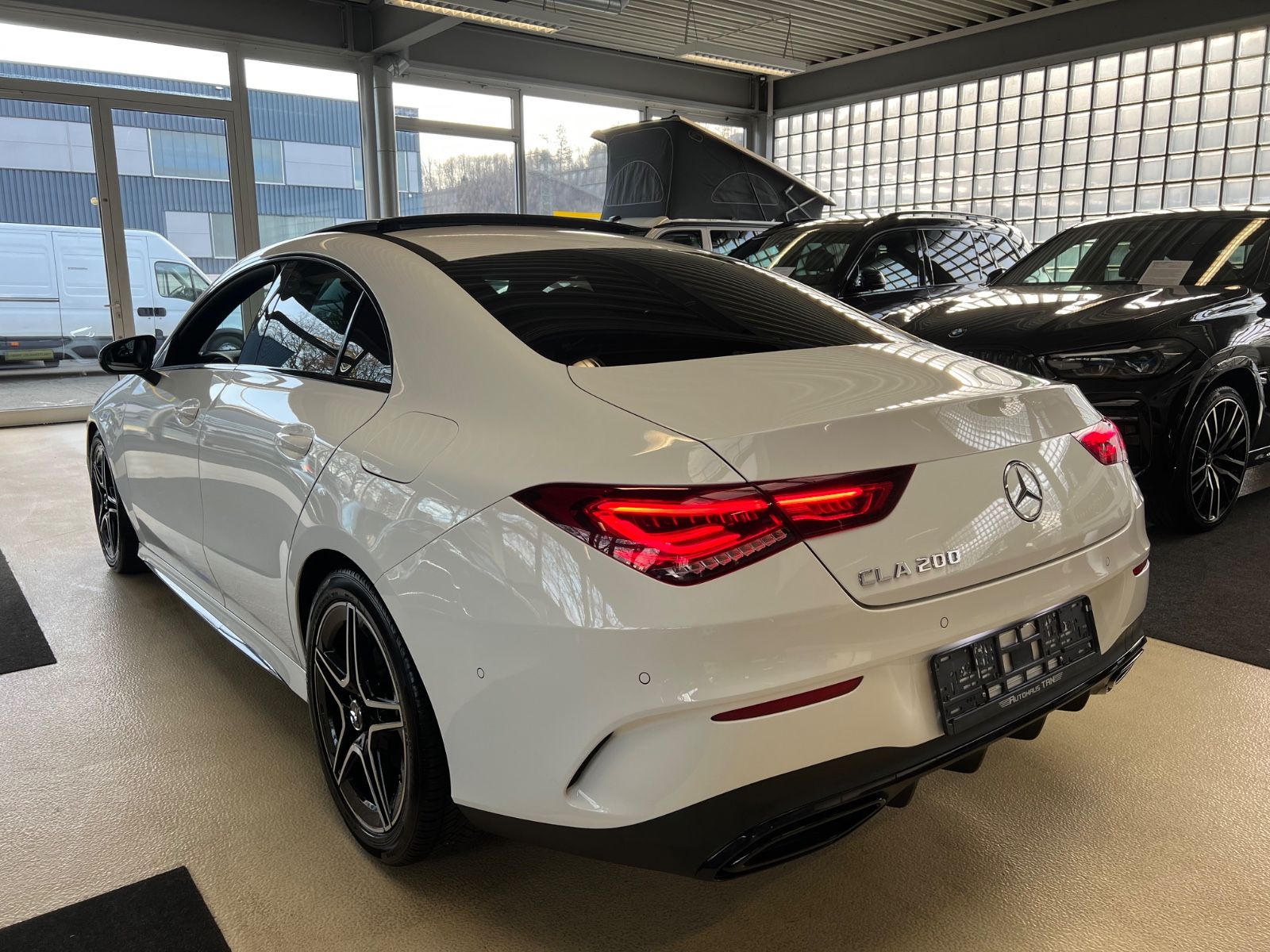 Fahrzeugabbildung Mercedes-Benz CLA 200 Edition AMG LINE *PANO*AMBIENTE*WIDE*