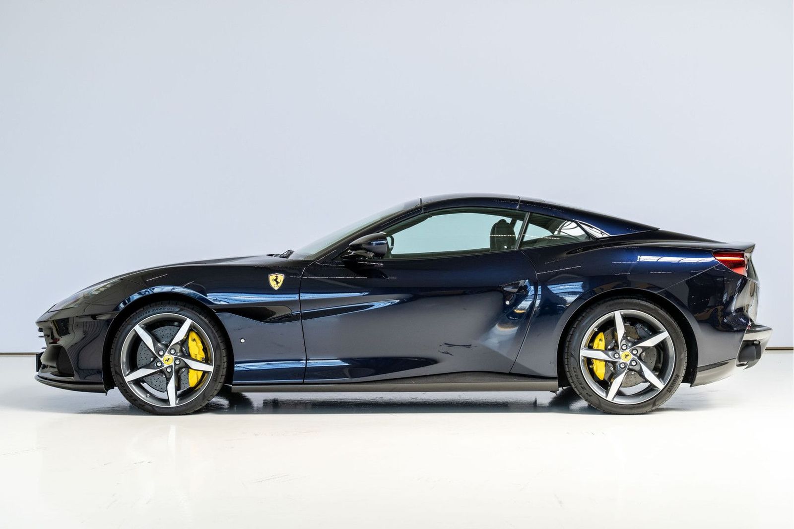 Ferrari Portofino M 3.9 V8 Full carbon int + ext, JBL, s imagem 2
