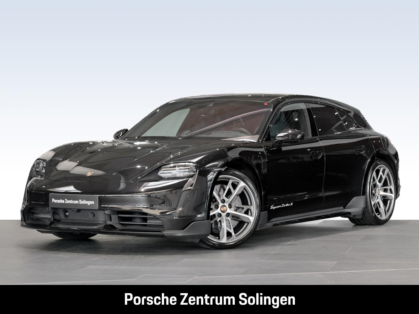 Porsche Taycan Turbo S Cross Turismo BURMESTER Rear Seat