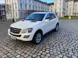 Mercedes-Benz ML 350 BlueTEC 4MATIC Grand Edition Grand Ed... - Mercedes-Benz ML 350 aus 2011