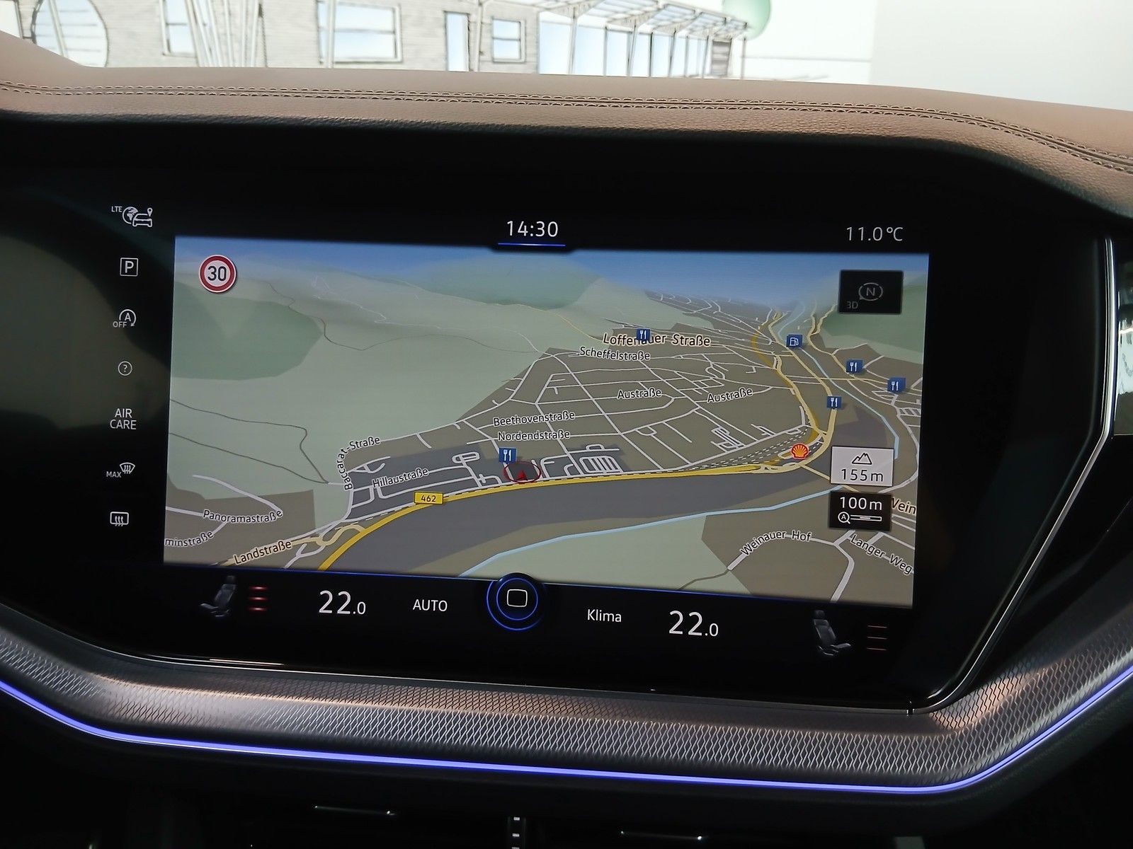 Fahrzeugabbildung Volkswagen Touareg R-Line 3,0 TSI UPE 96.000 +Navi+AHK+LED